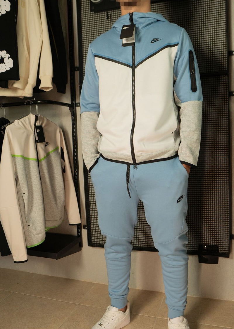 Conjunto Tech Fleece Nike