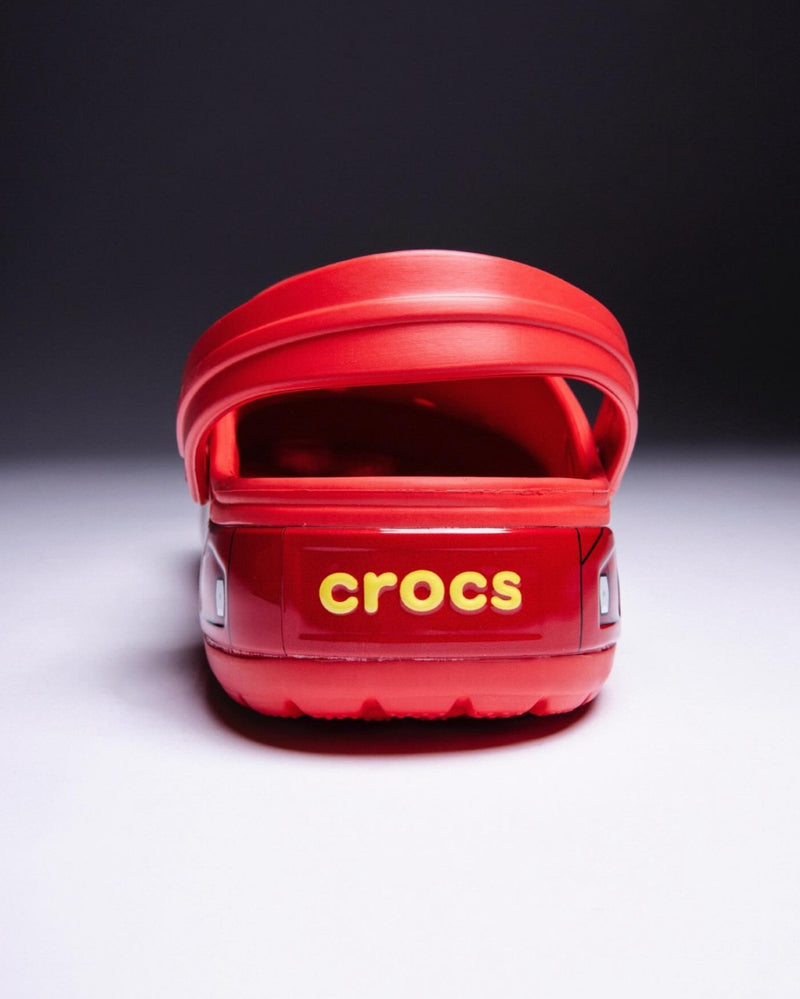 Crocs McQueen +5 Jibbitz Grátis (Últimos pares)